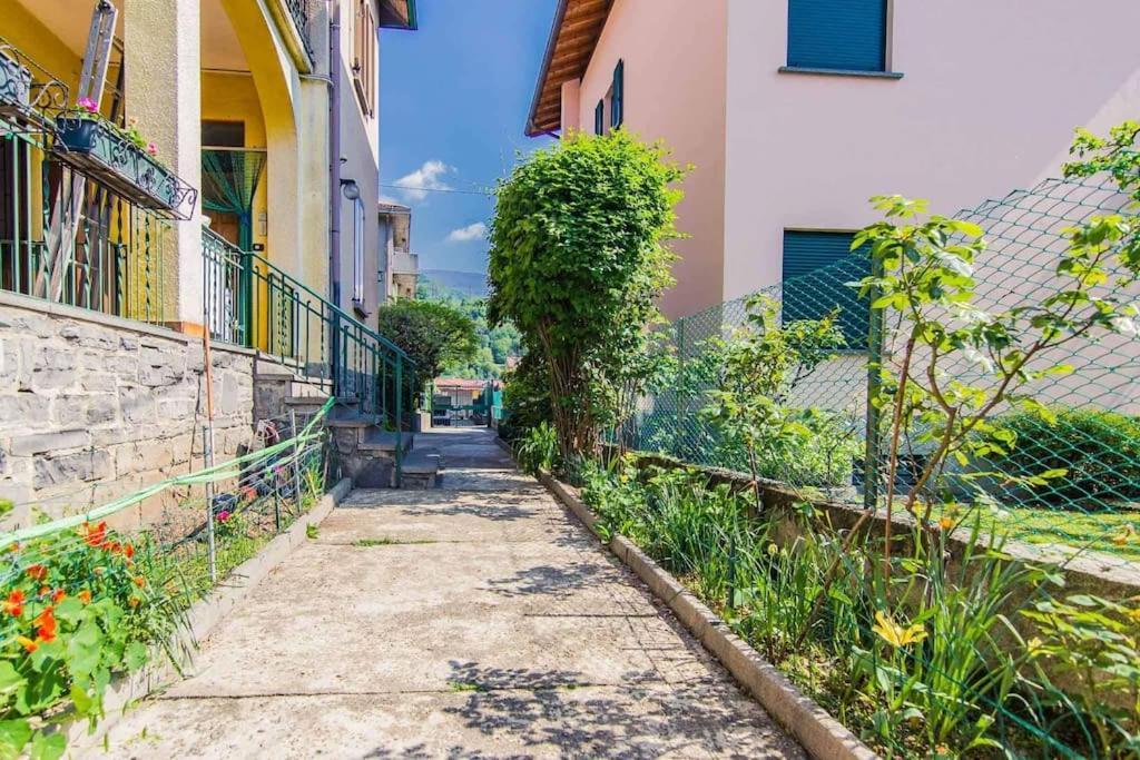 Апартаменты Casa Da Ste Манделло-дель-Ларио Экстерьер фото